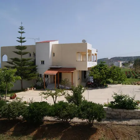 Babis Hotel 2*